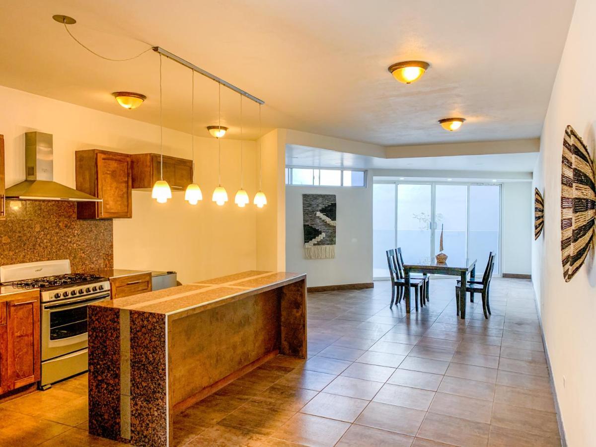 Beautiful 3 Bdr 2,5 Bath- Steps From Beach W/Pkg Tijuana Kültér fotó